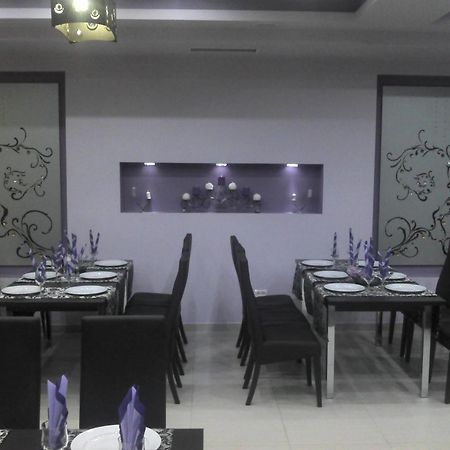 Best Hotel Hunedoara Esterno foto