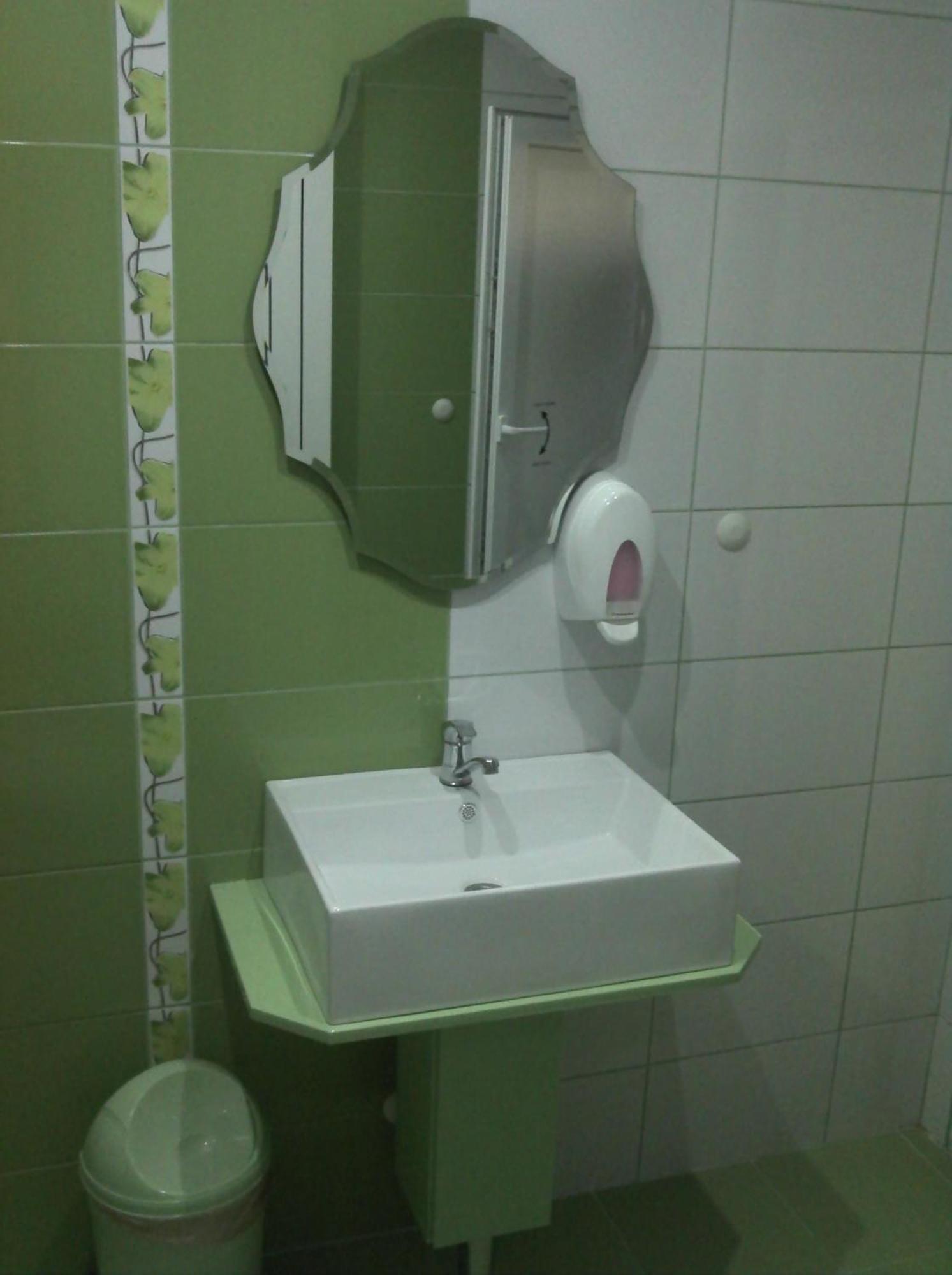 Best Hotel Hunedoara Esterno foto